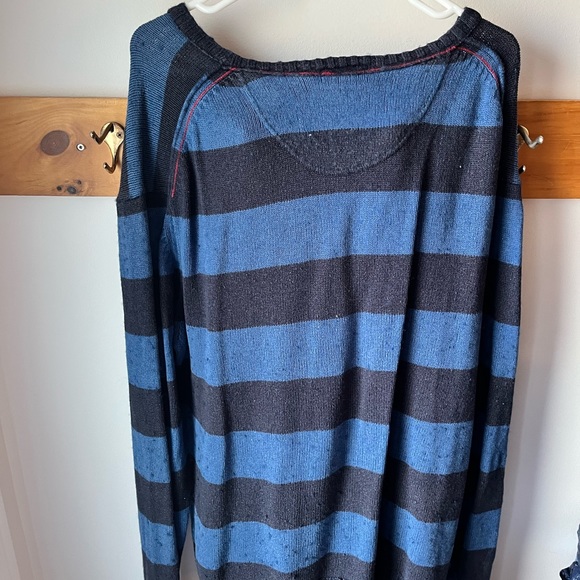 American eagle sweater - Picture 2 of 2
